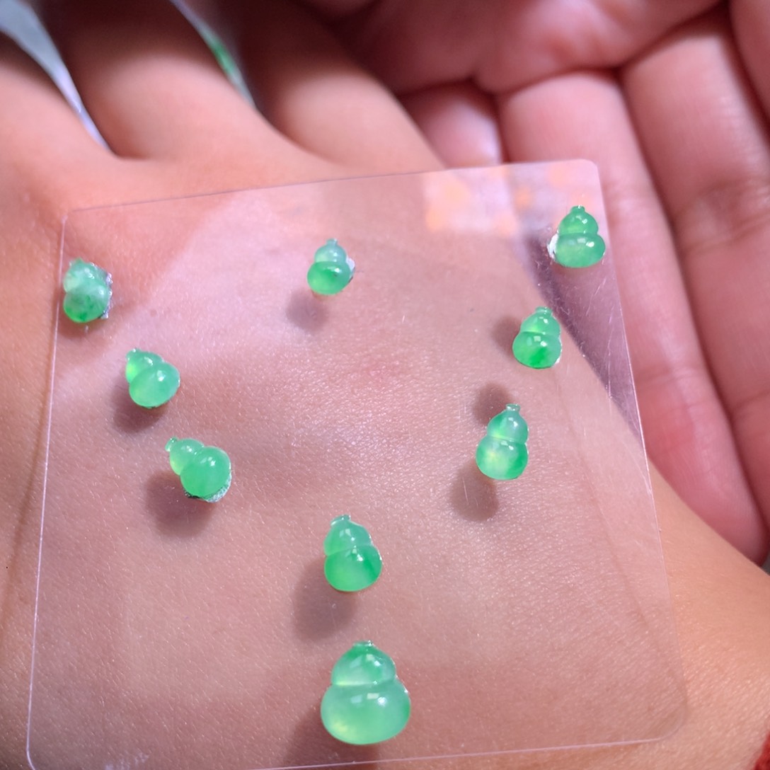 颈饰未镶嵌翡翠葫芦7.7-6.9-2.5