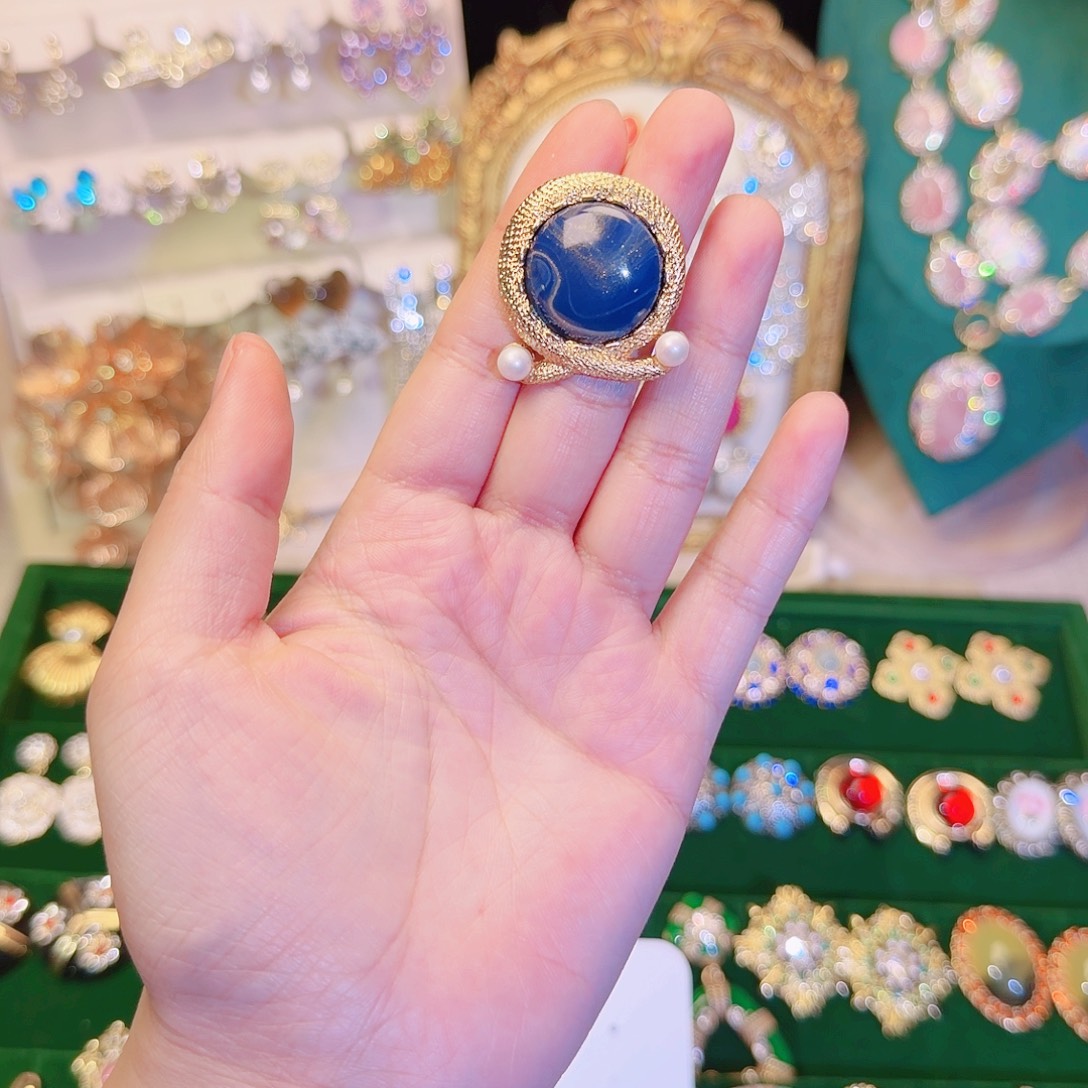 琉璃纯铜合金女孩