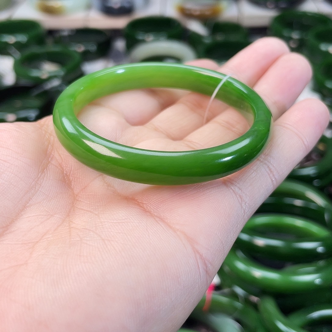 和田玉（碧玉）手镯未镶嵌