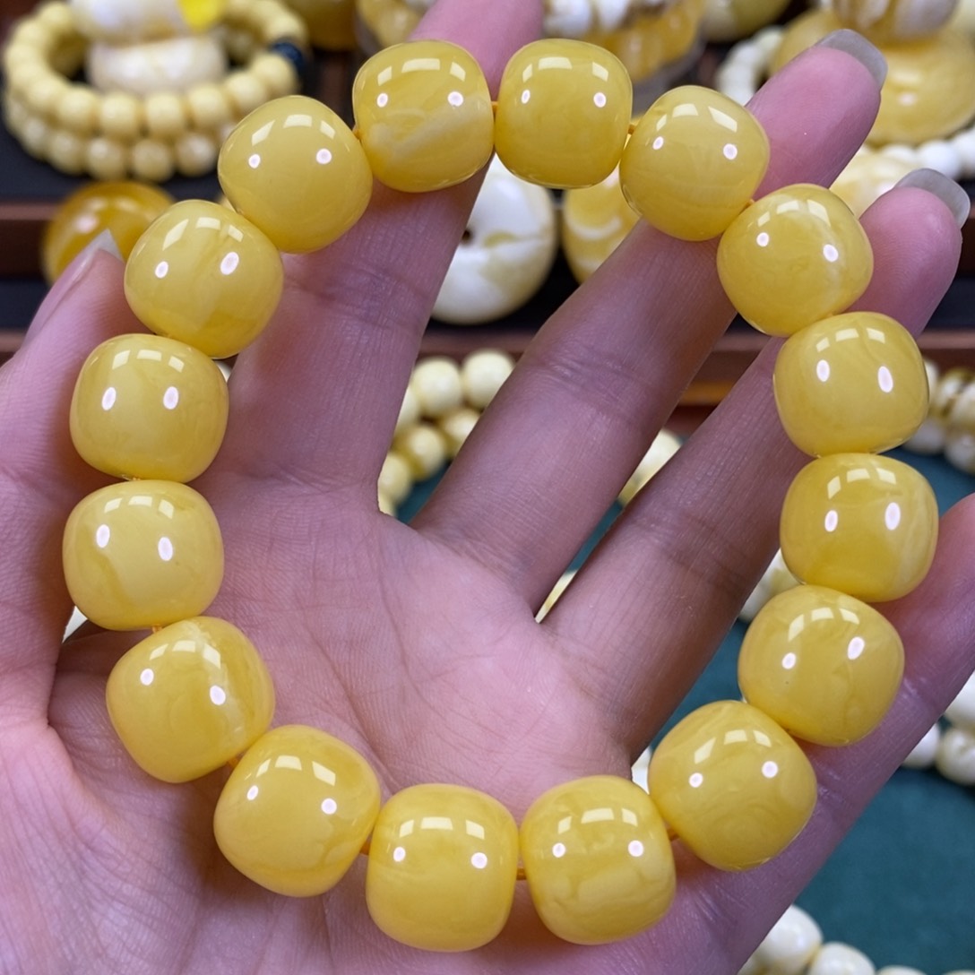 琥珀裸石未镶嵌同料手串