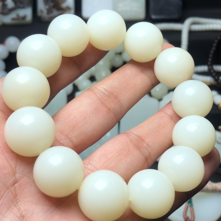 和田玉（糖玉）手串未镶嵌