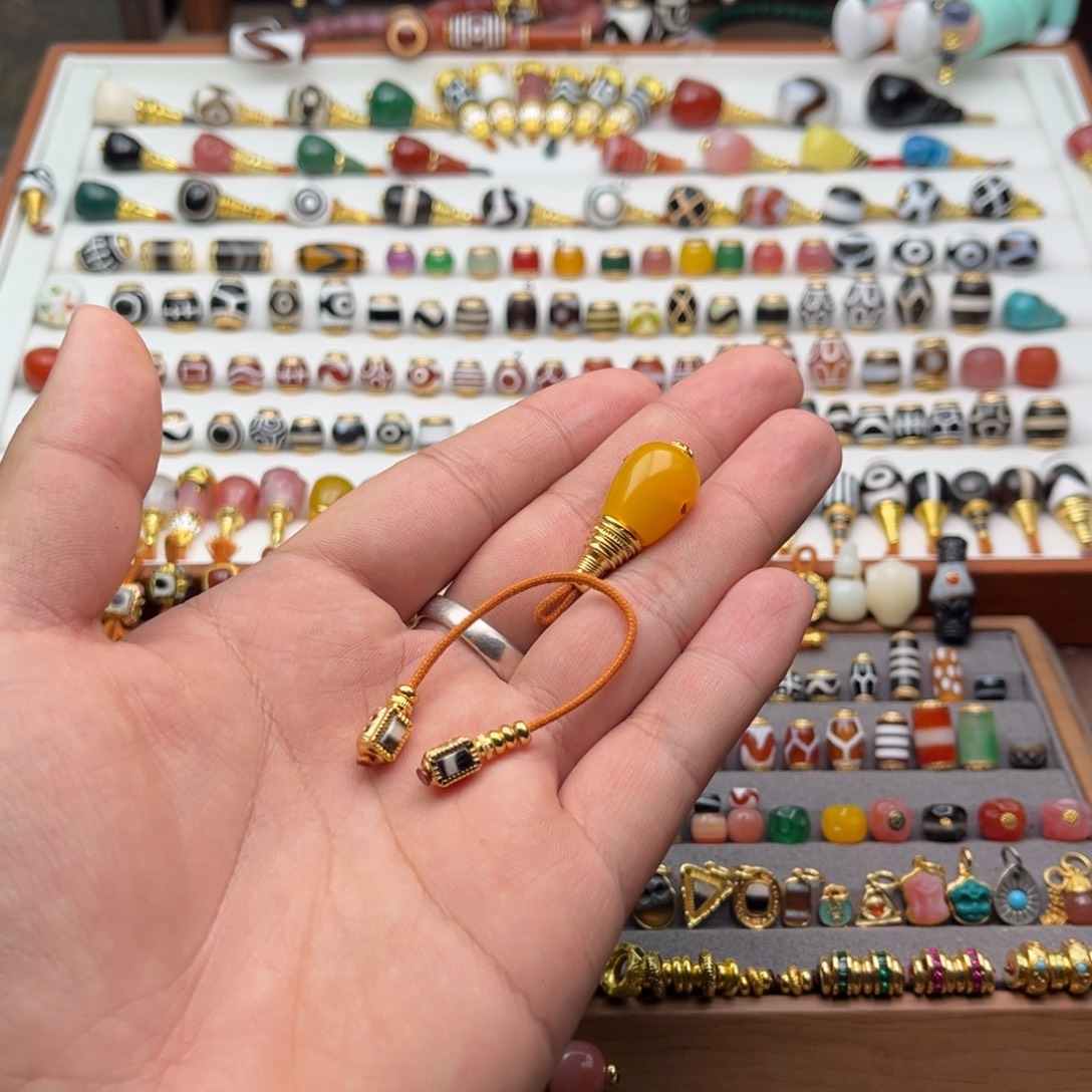 祝***财玛瑙/玉髓未镶嵌单珠