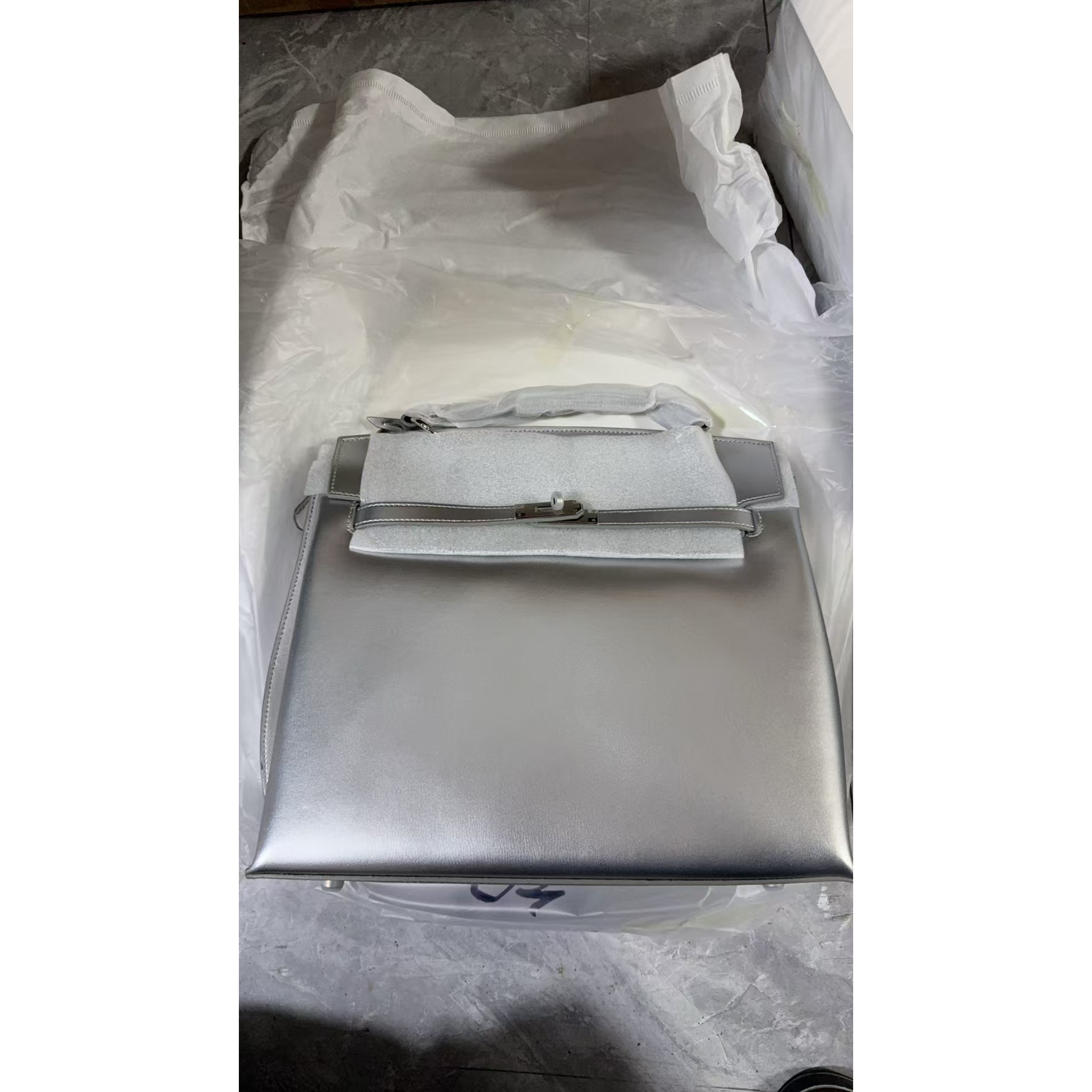 【点点福利】6132银色【清货有瑕】时尚轻奢百搭气质女包