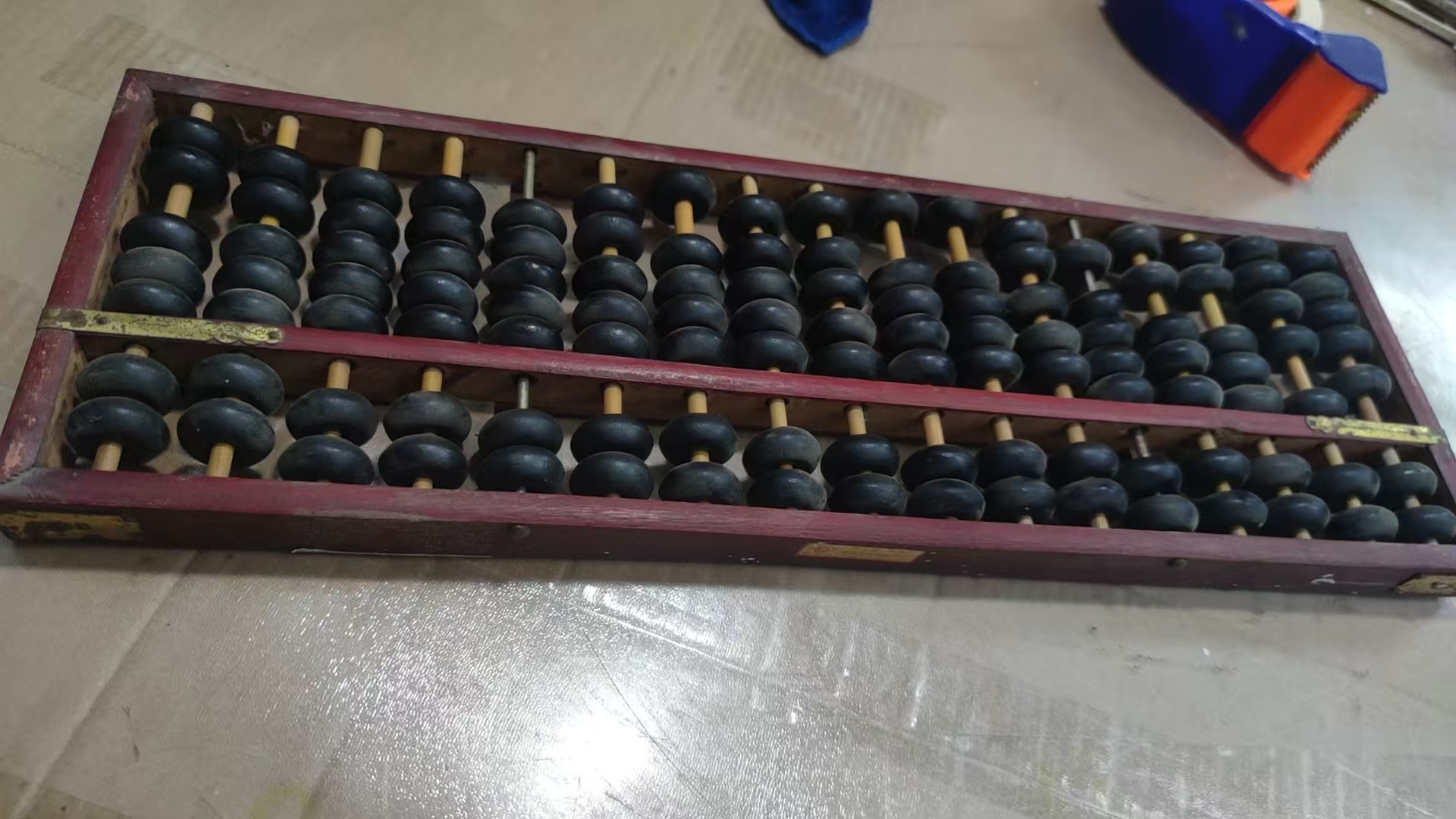 8新  大算盘一个，不包邮运费到付