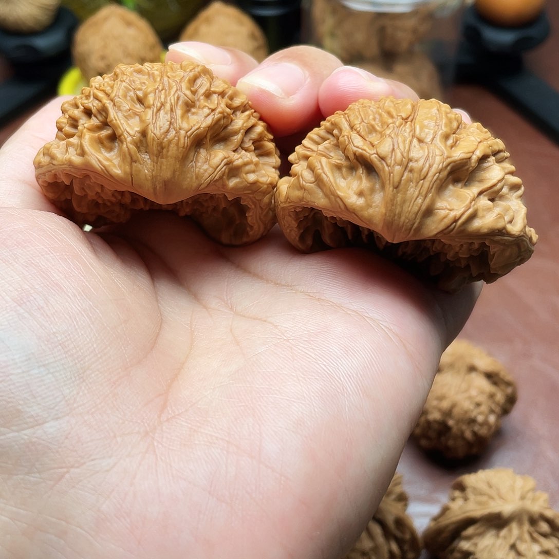 文玩核桃吊坠周*生蛇头48