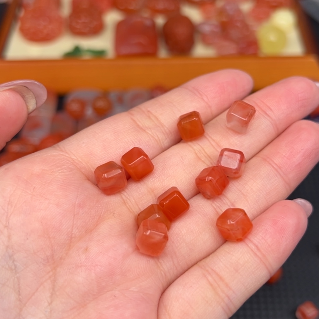 南红玛瑙未镶嵌吊坠(不含链)