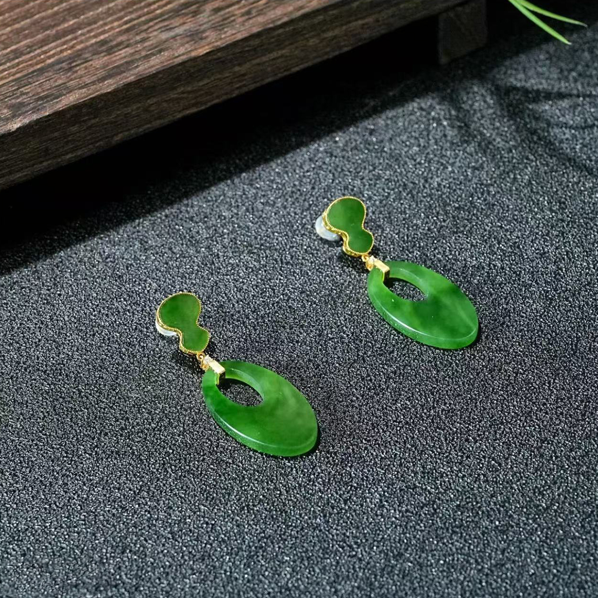 18K金镶嵌碧玉葫芦公主扣耳坠HNZ14605