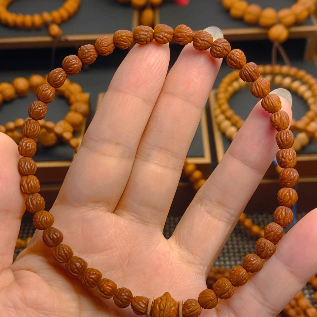 苍***鹰桃核吊坠秦岭森林06