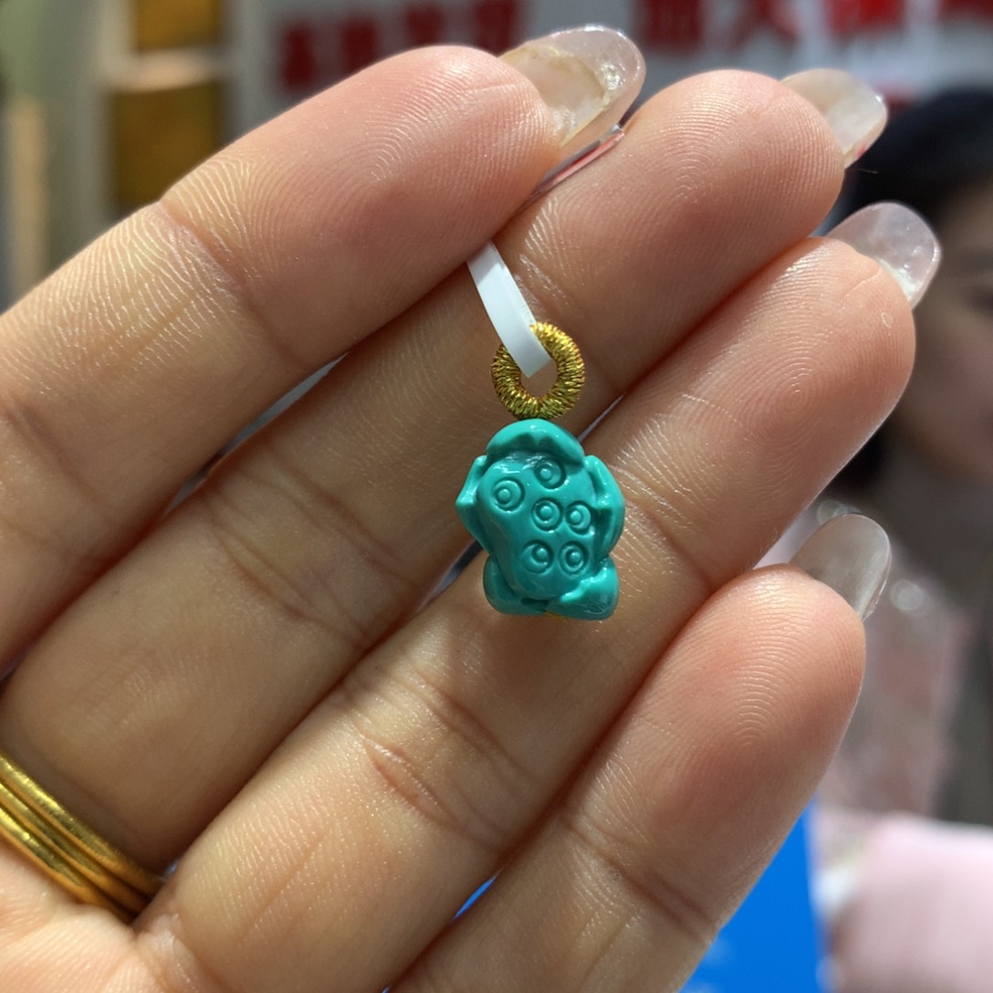 绿松石配饰未镶嵌