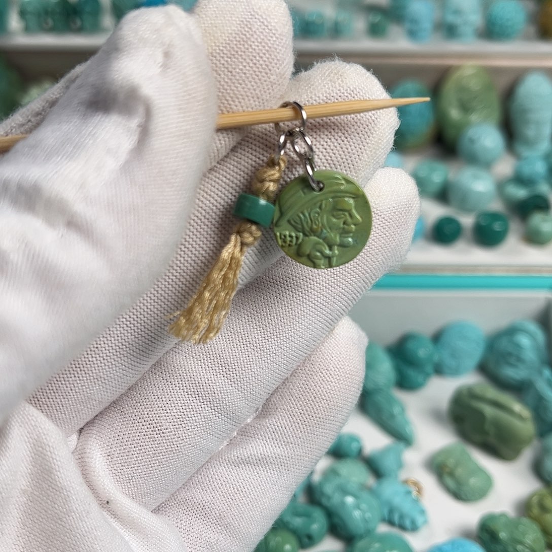 绿松石未镶嵌珠宝奇石