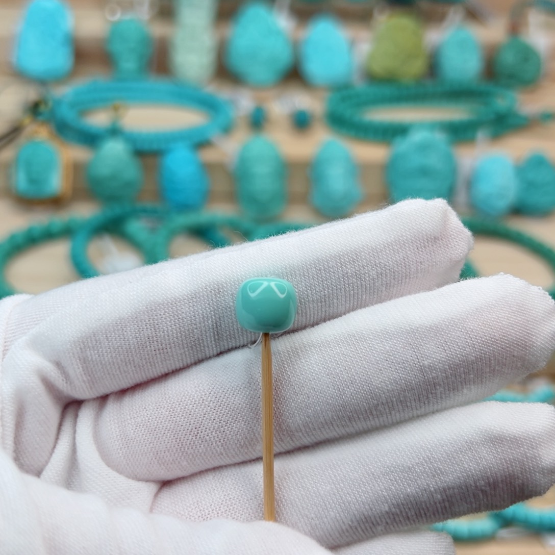 未镶嵌绿松石珠宝奇石