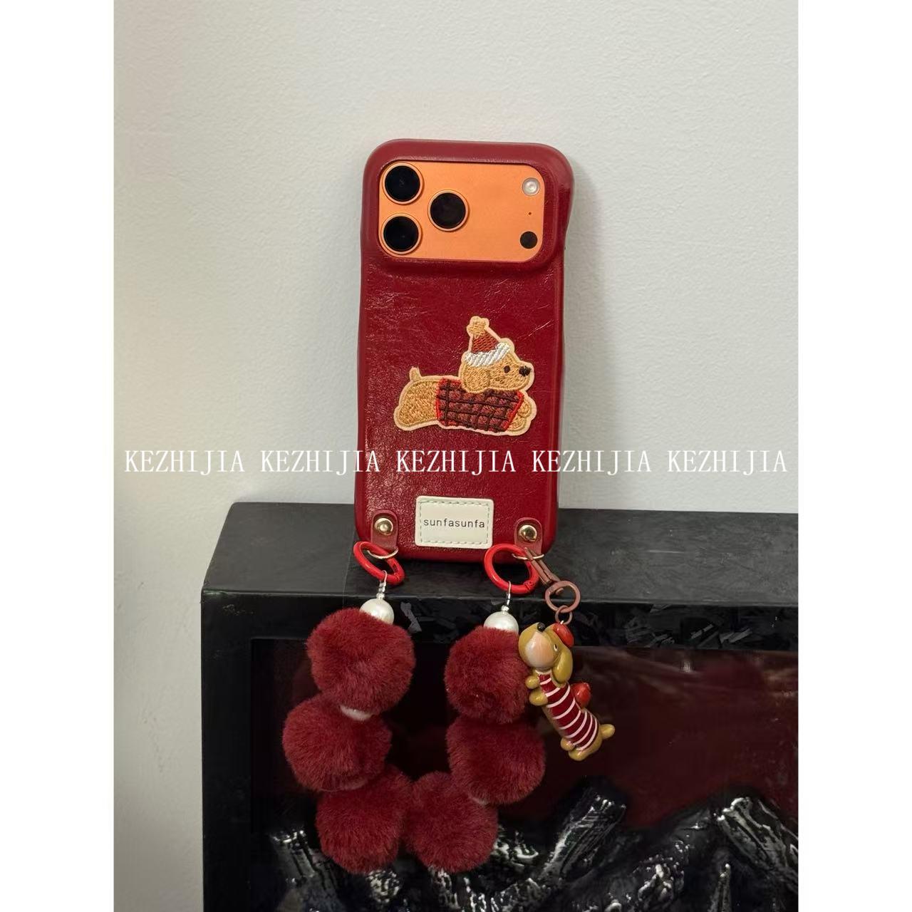 【壳之】高级复古刺绣狗狗适用苹果17/16/15/14Promax/13简约手机壳