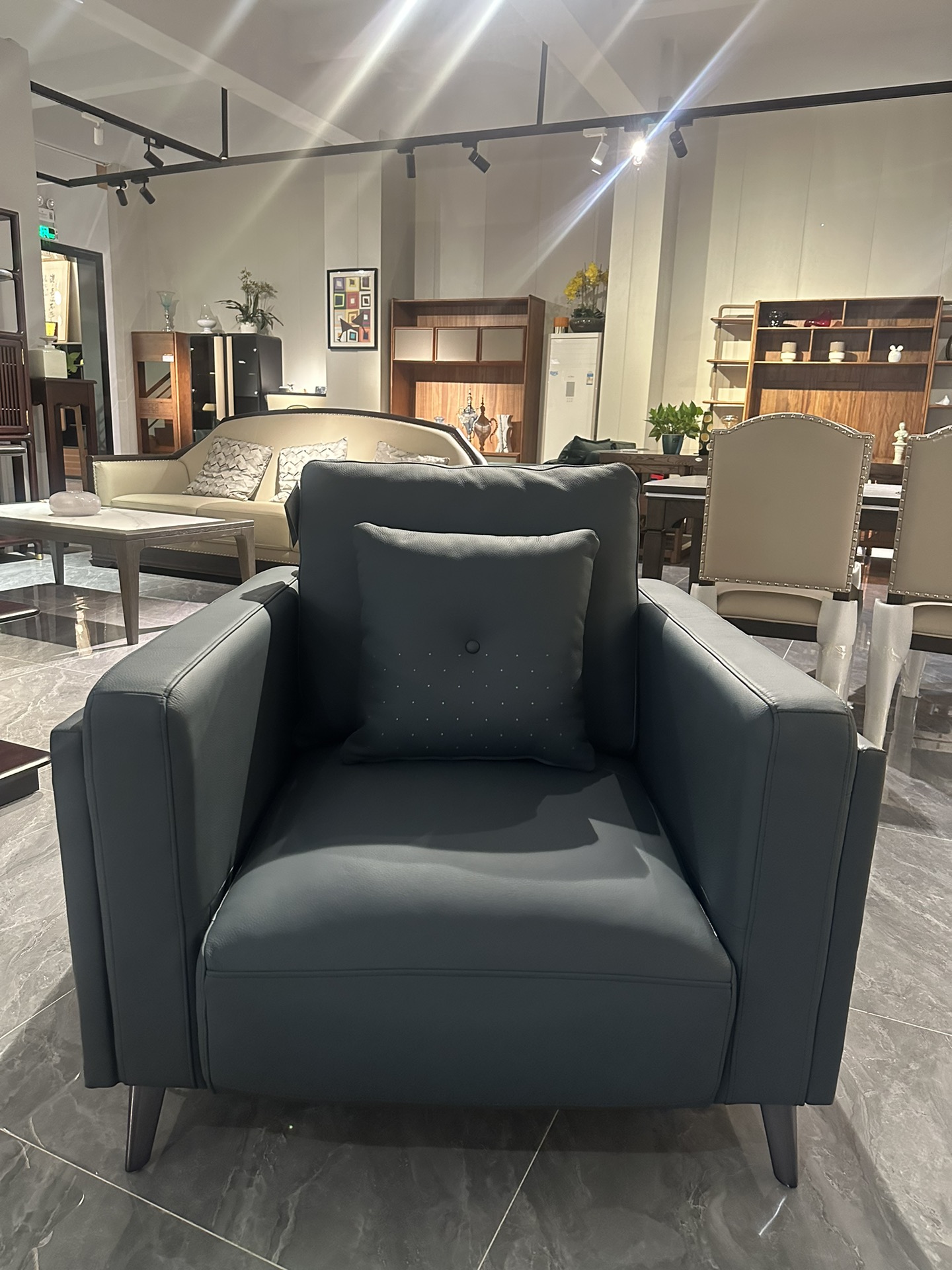 【不包邮】慕容（外贸出口版）钢木结构头层牛皮单人位沙发