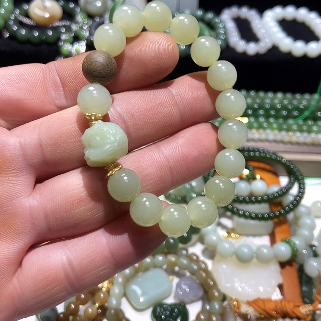 和田玉未镶嵌手链