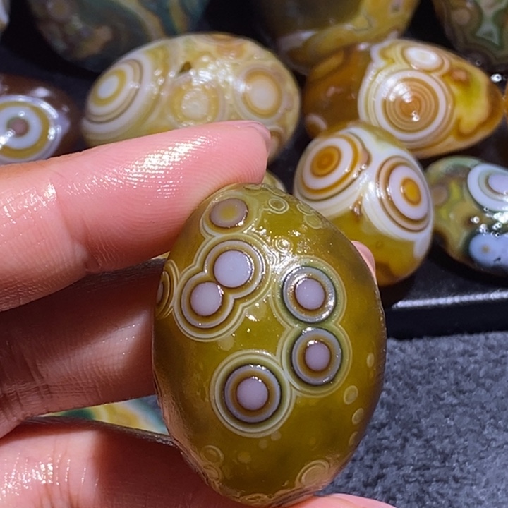 玛瑙/玉髓未镶嵌珠宝奇石121