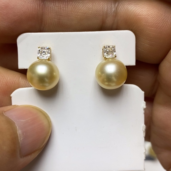 18K金镶嵌海水珍珠金珍珠耳钉