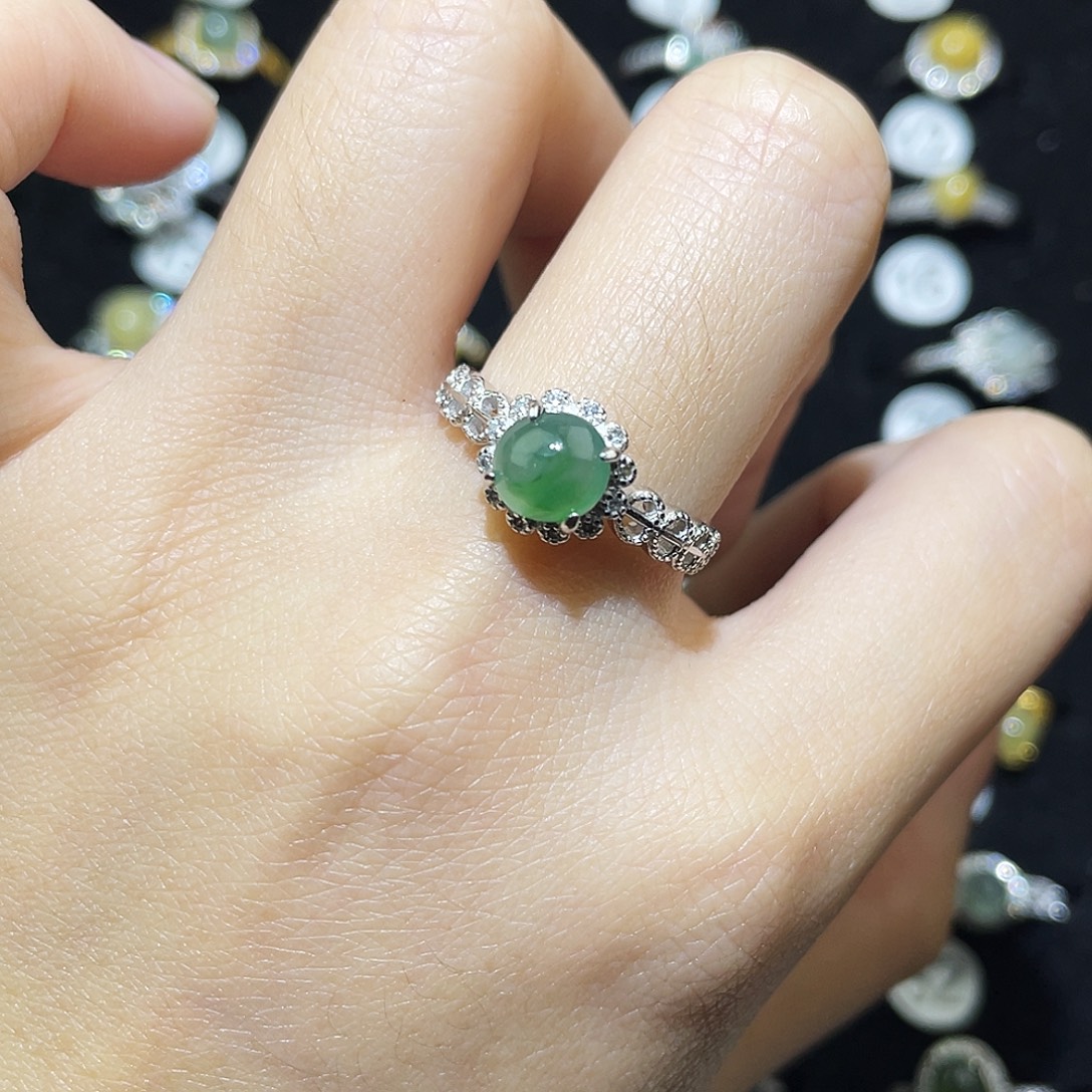 翡翠未镶嵌戒指戒指