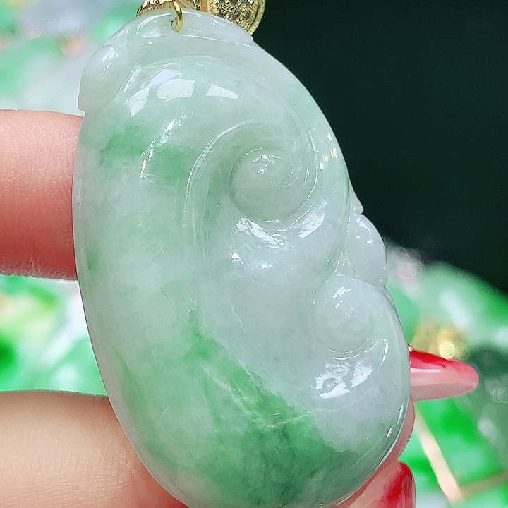 翡翠未镶嵌颈饰翡翠