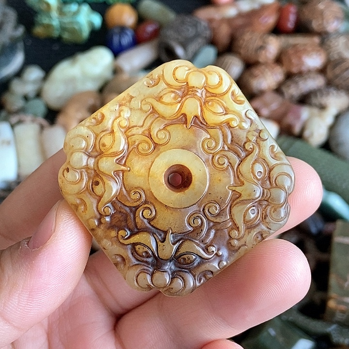 和田玉未镶嵌颈饰42