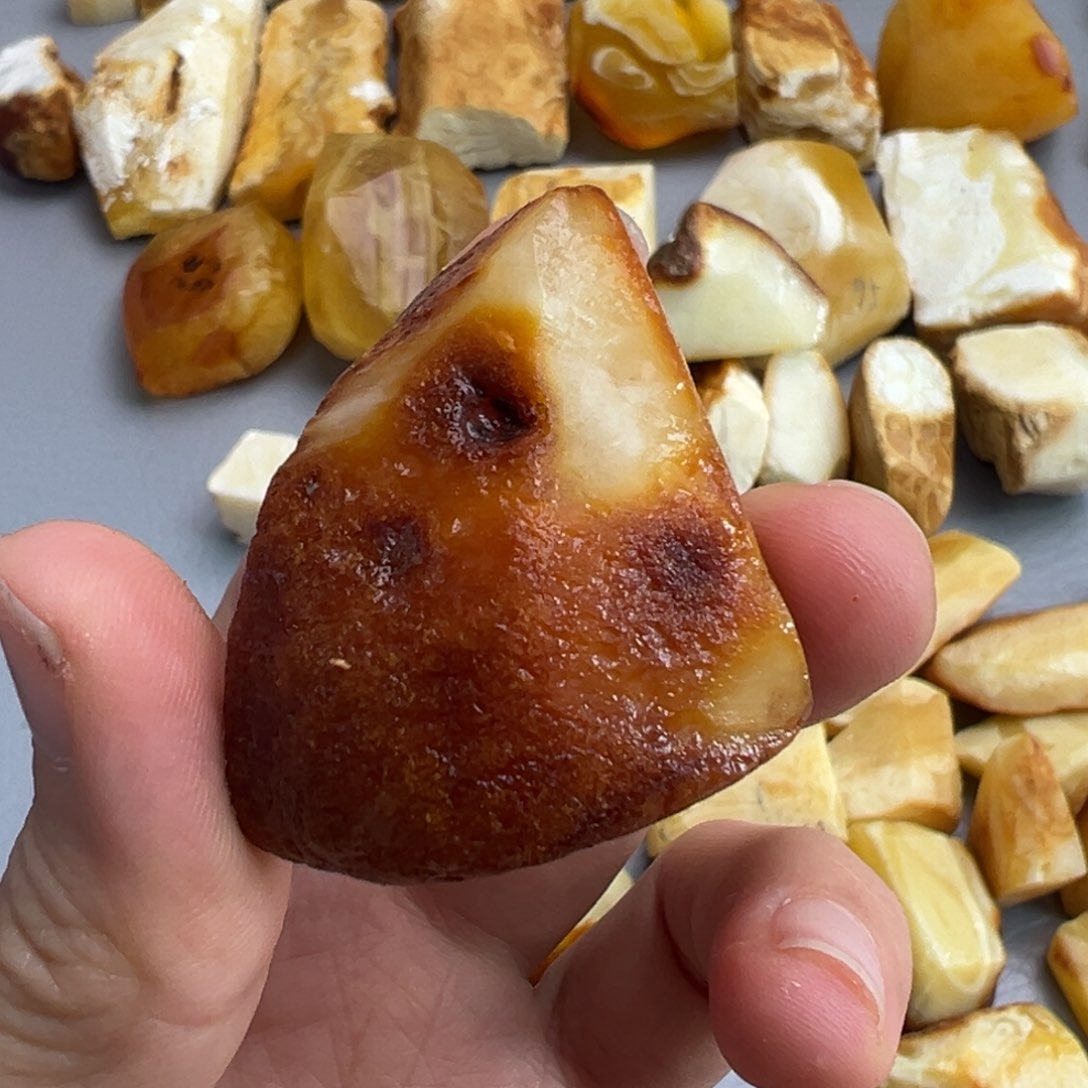 定制琥珀未镶嵌風****.蜜蜡