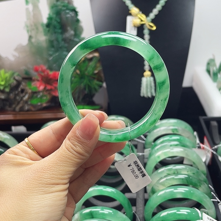 石英质玉未镶嵌项圈