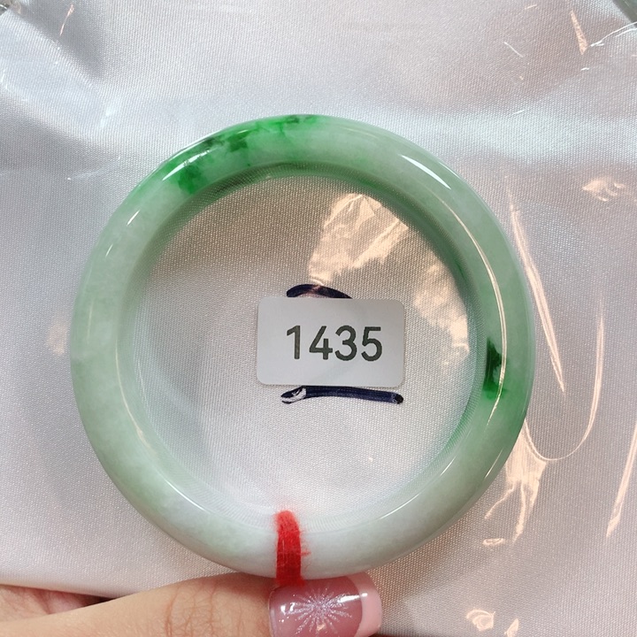 翡翠手镯未镶嵌天然翡翠手镯58