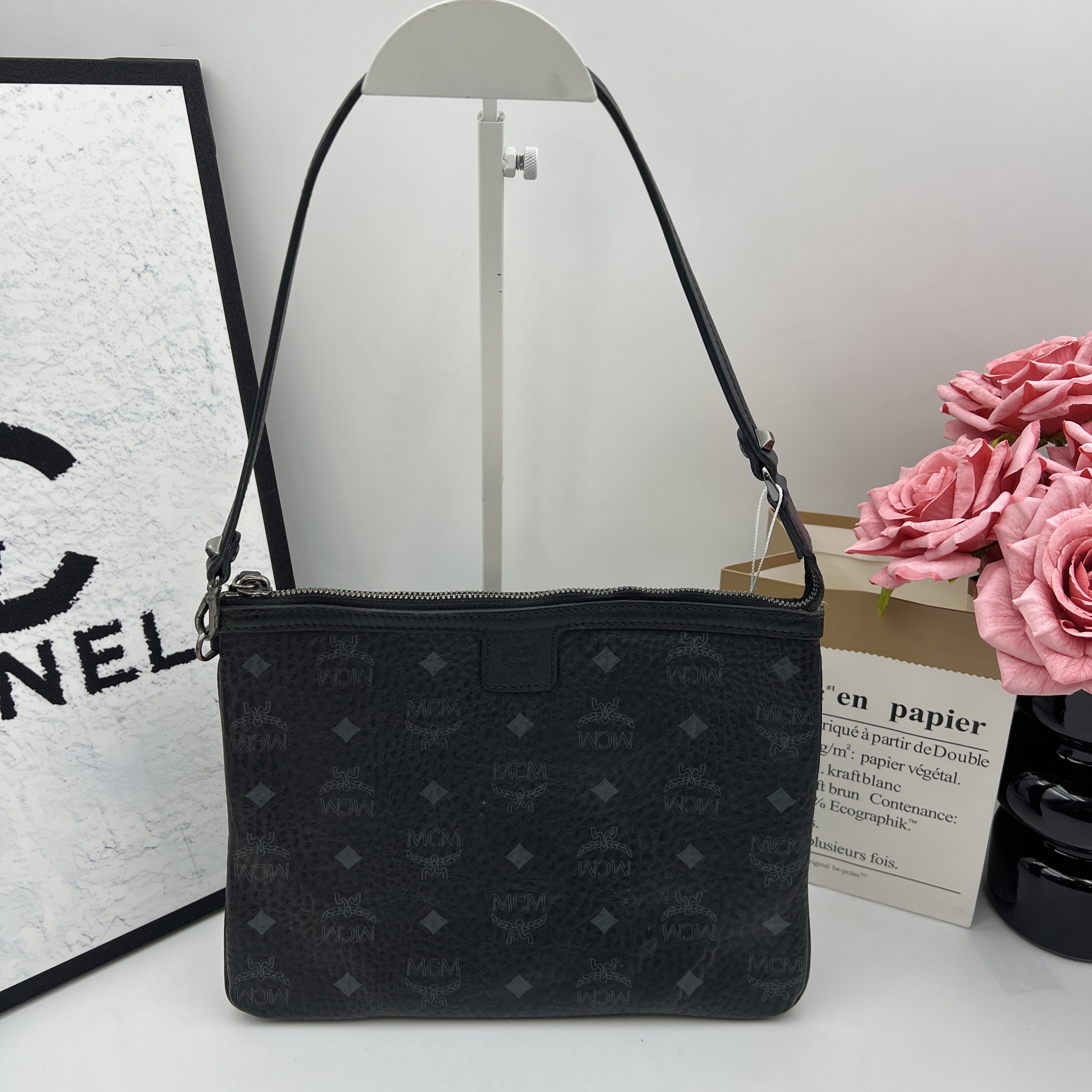 95新 MCM 8354/黑色腋下单肩子包