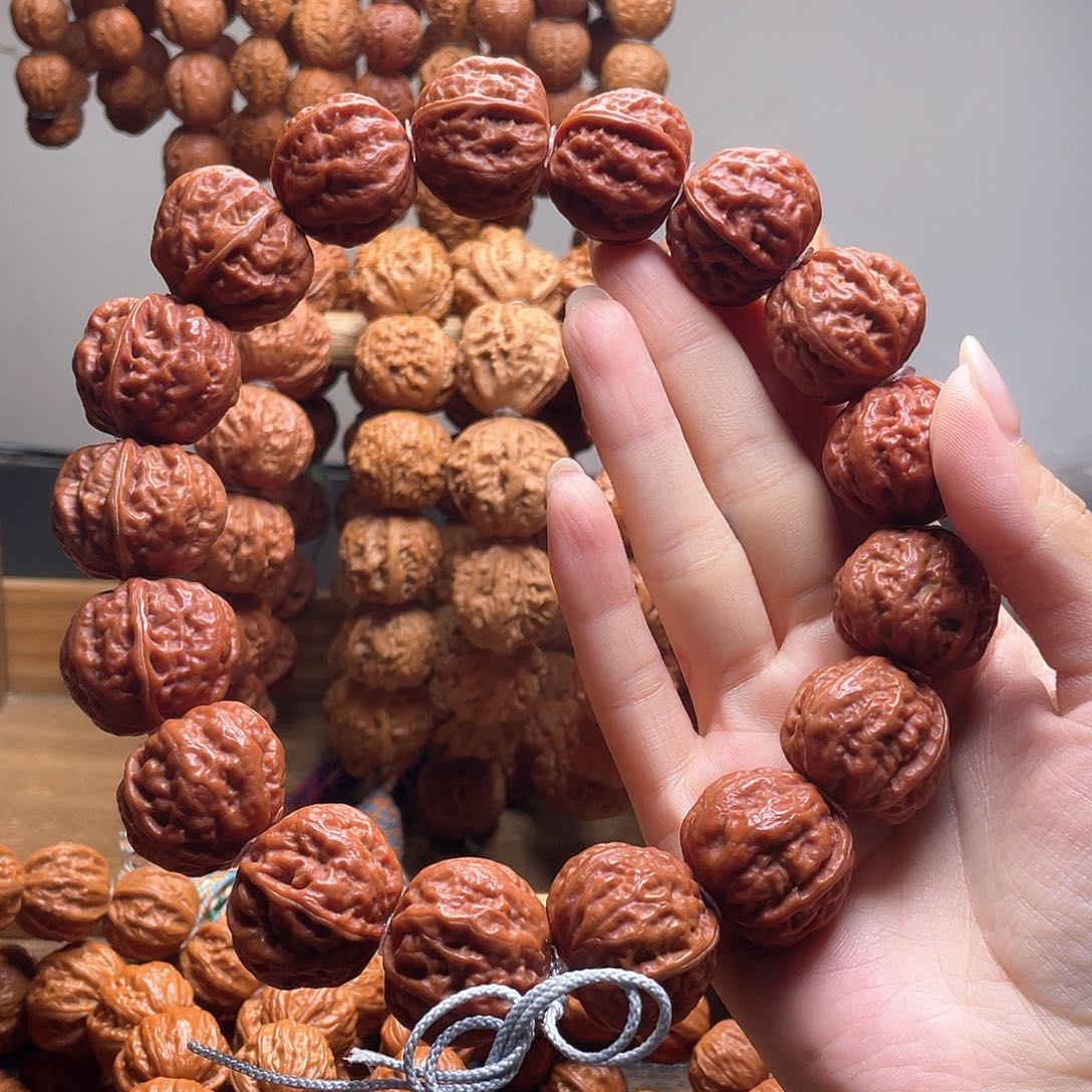 文玩核桃手串手持