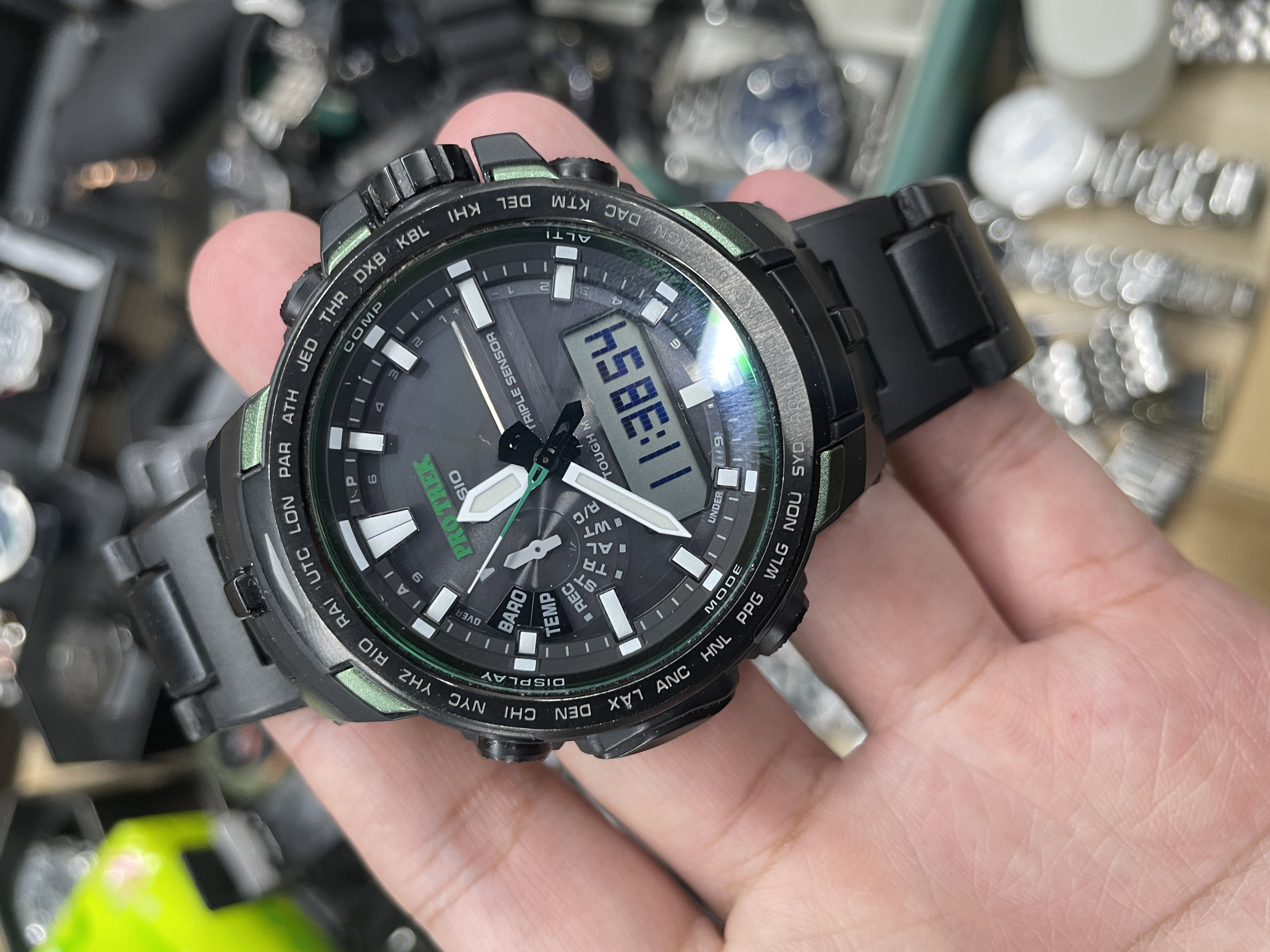 9新 Casio/卡西欧 卡西欧登山6100光动能电波三重气压测量