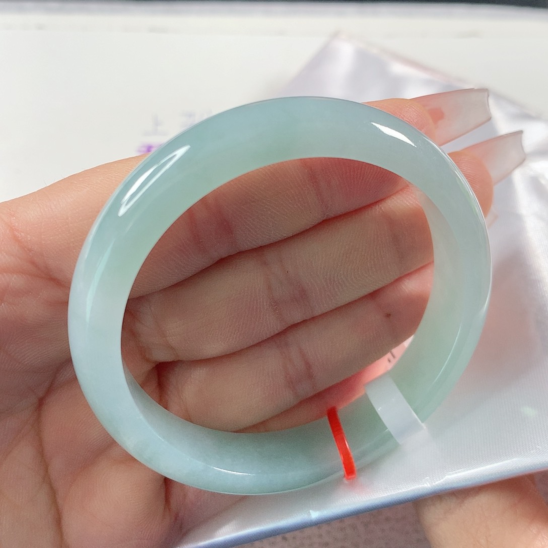 翡翠手镯未镶嵌①①③