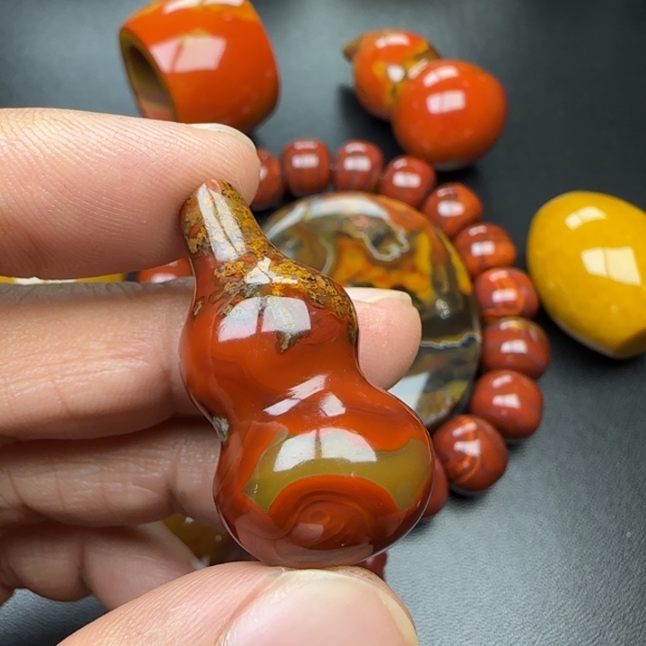玛瑙/玉髓未镶嵌原矿玛瑙项链牌子