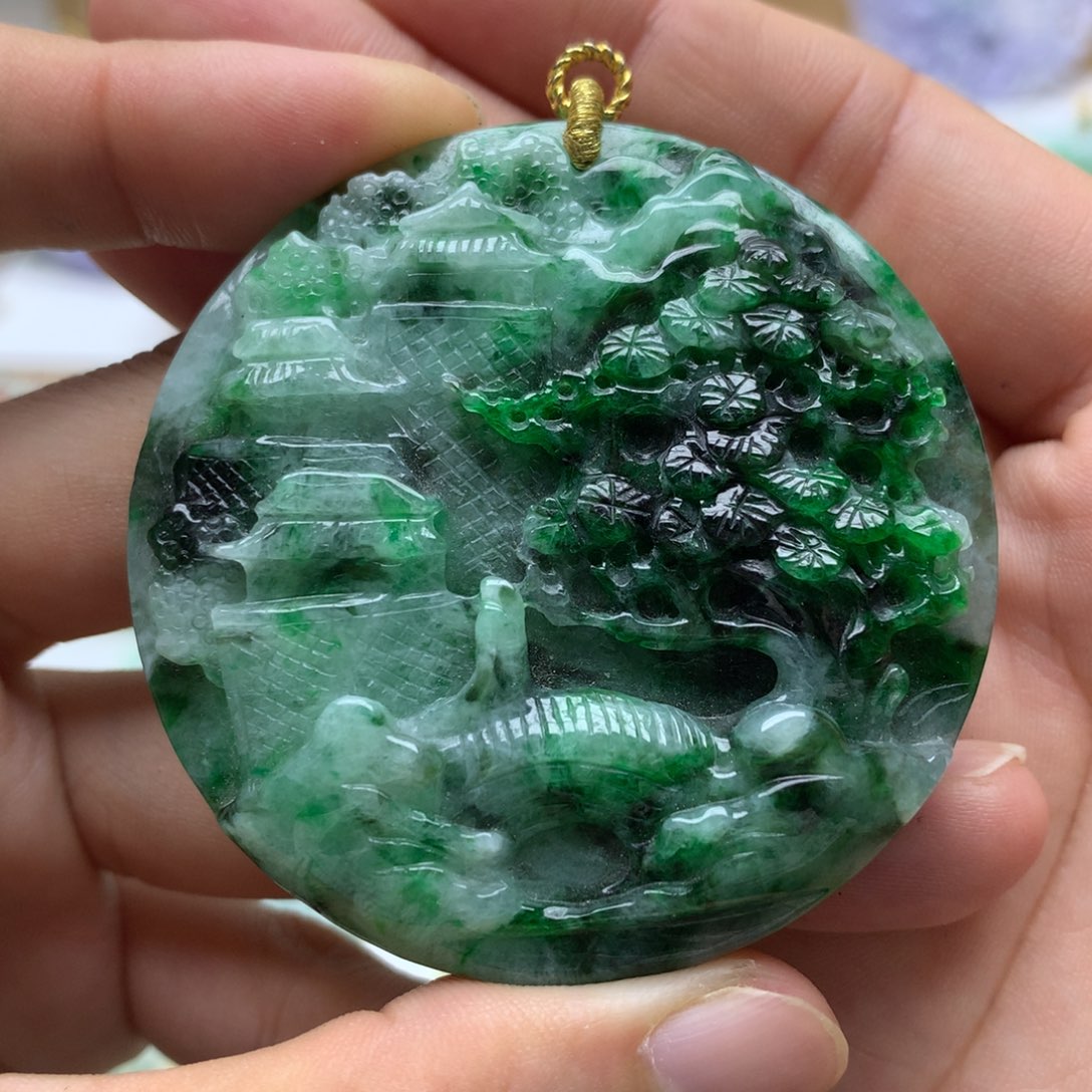 翡翠未镶嵌颈饰翡翠