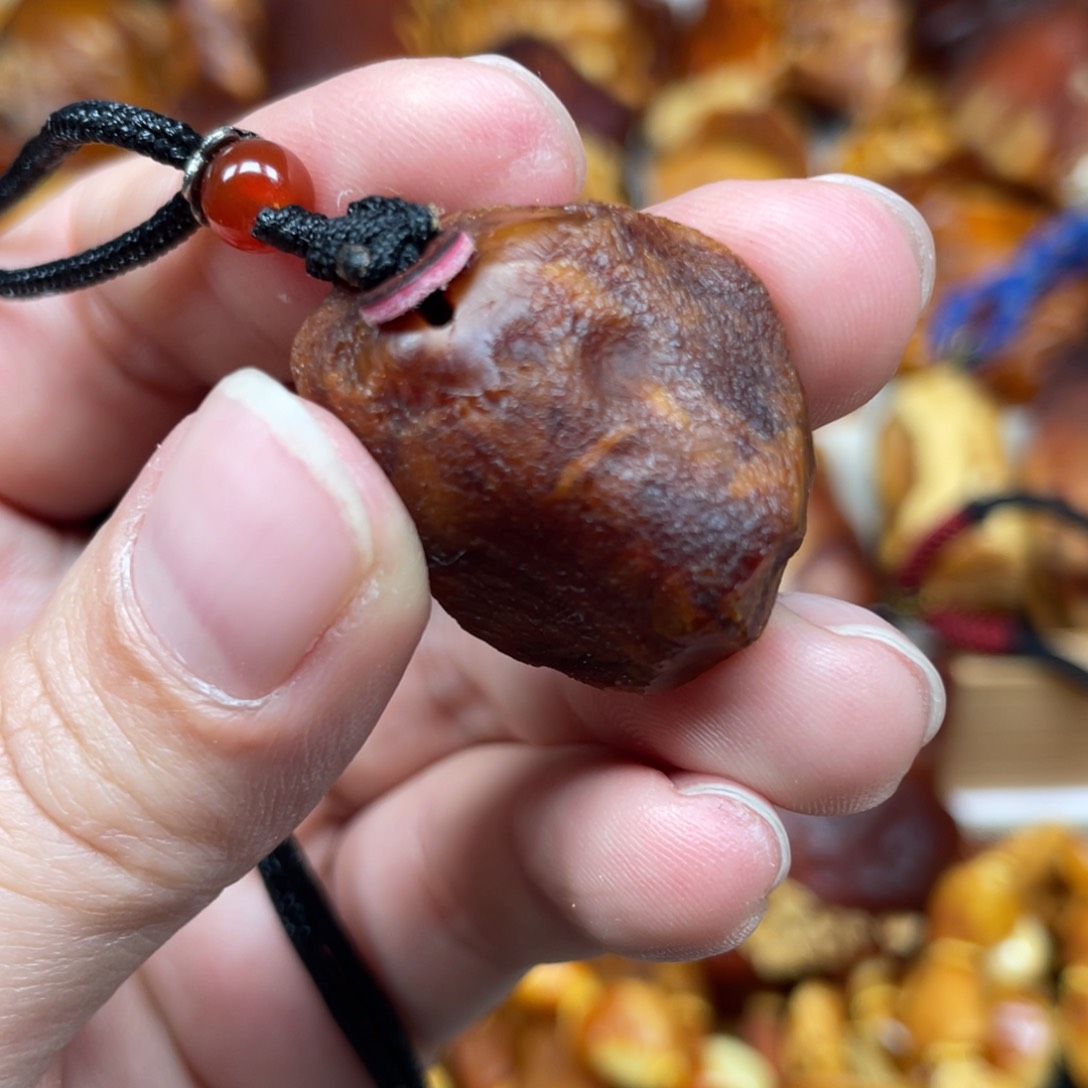 蜜蜡珠宝奇石未镶嵌