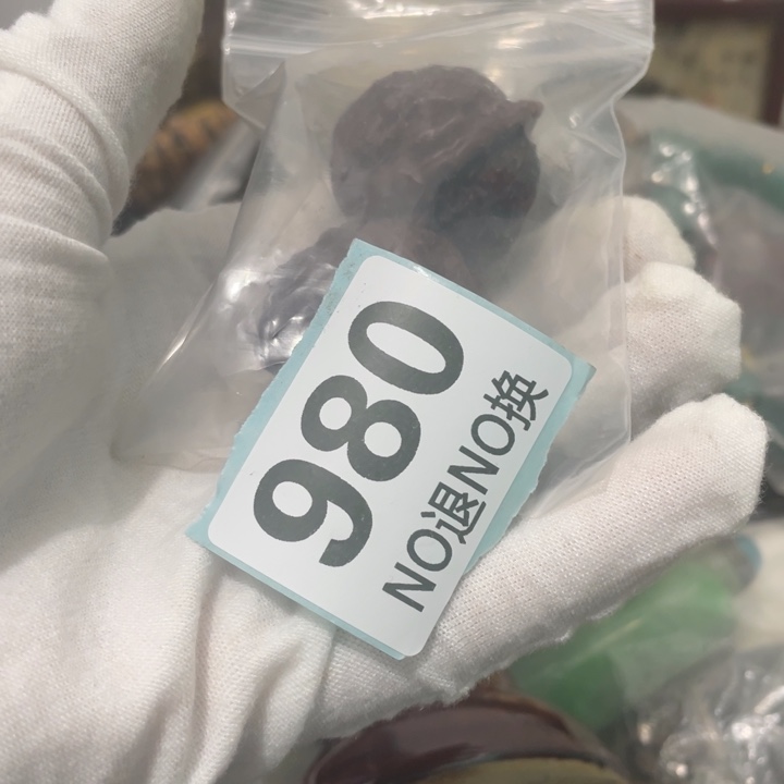 张***某瓷片直播间火爆火爆