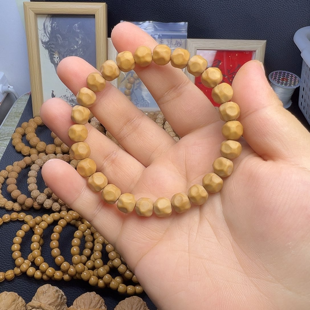 手串猴头核桃微微瑕糖豆奶酪