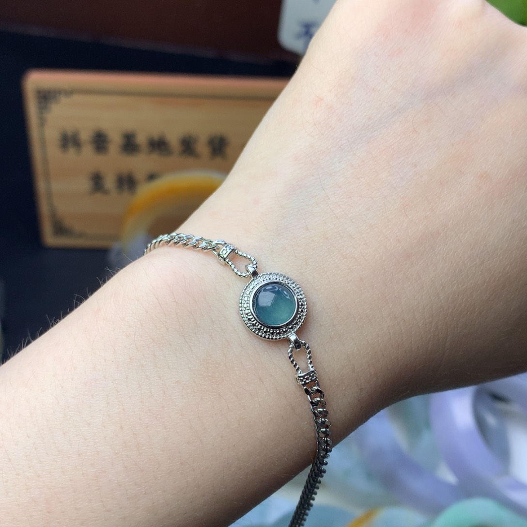 未镶嵌手链翡翠翡翠手链