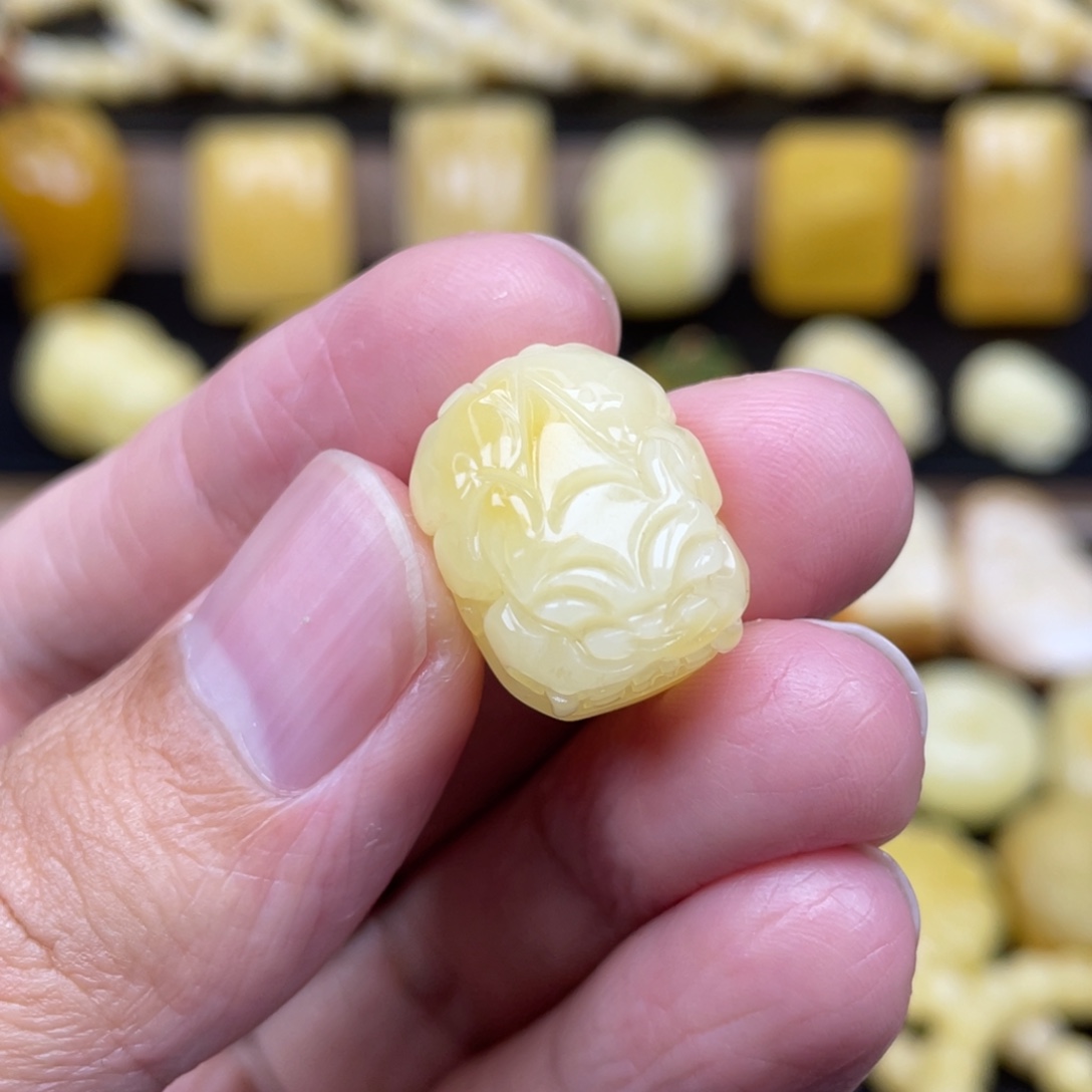 琥珀未镶嵌裸石琥珀蜜蜡
