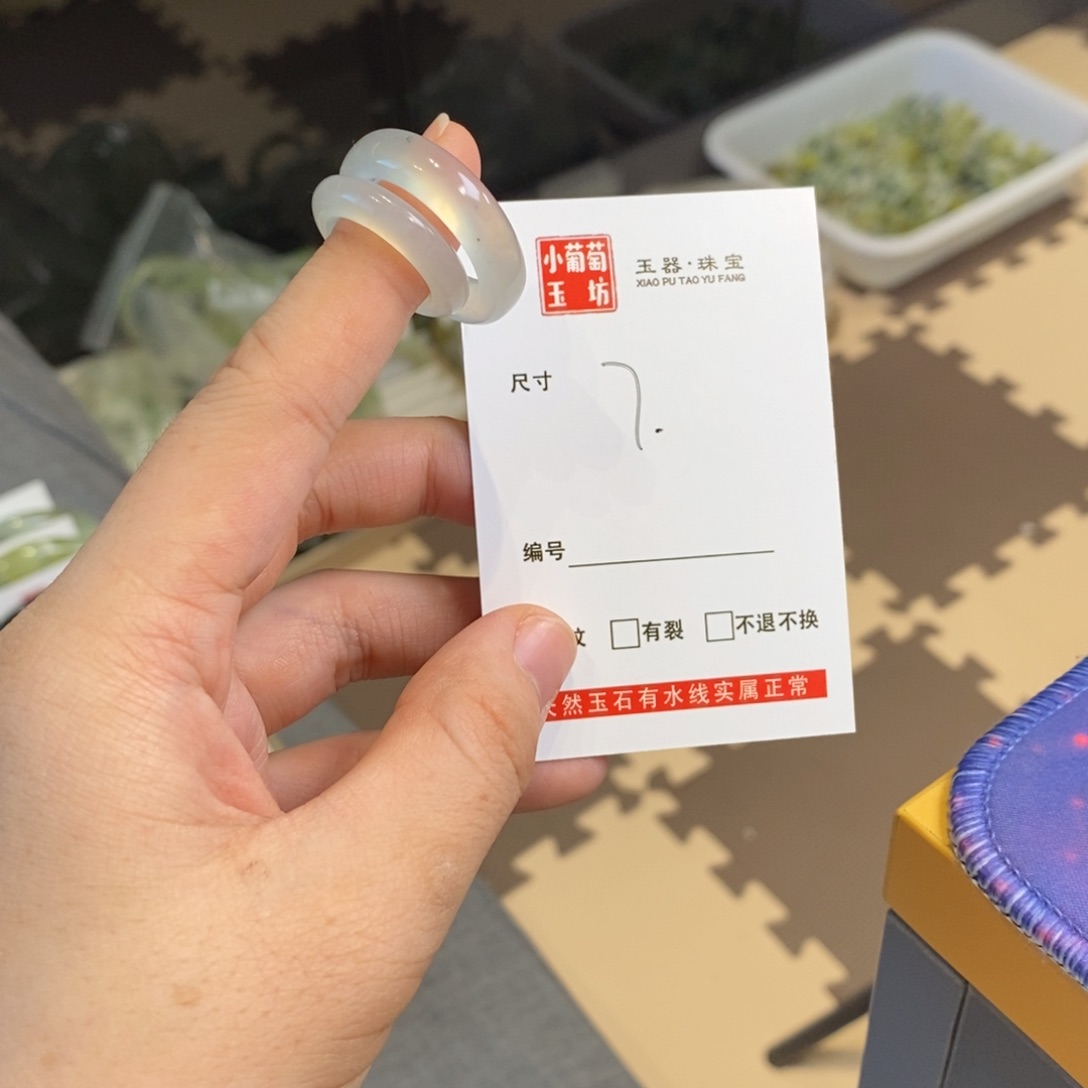 蛇纹石玉手镯未镶嵌A****