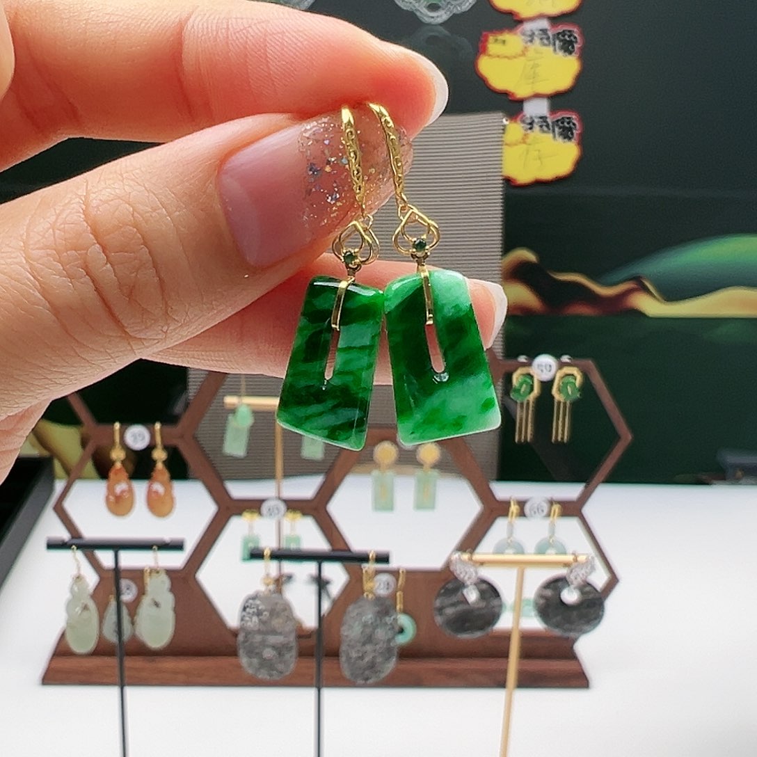 翡翠耳饰18K金镶嵌天然翡翠耳饰18k金镶嵌