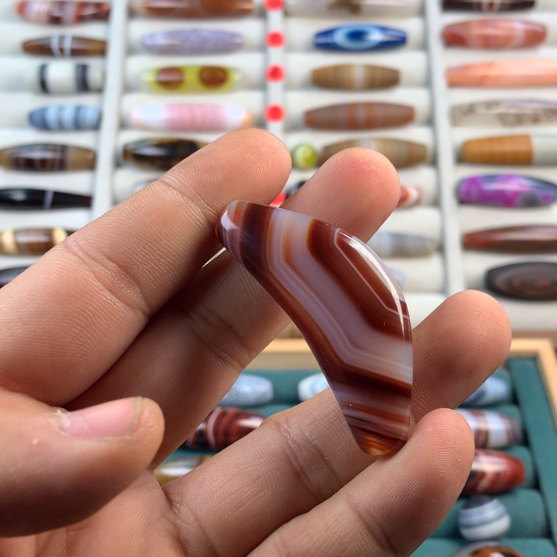 玛瑙/玉髓颈饰未镶嵌