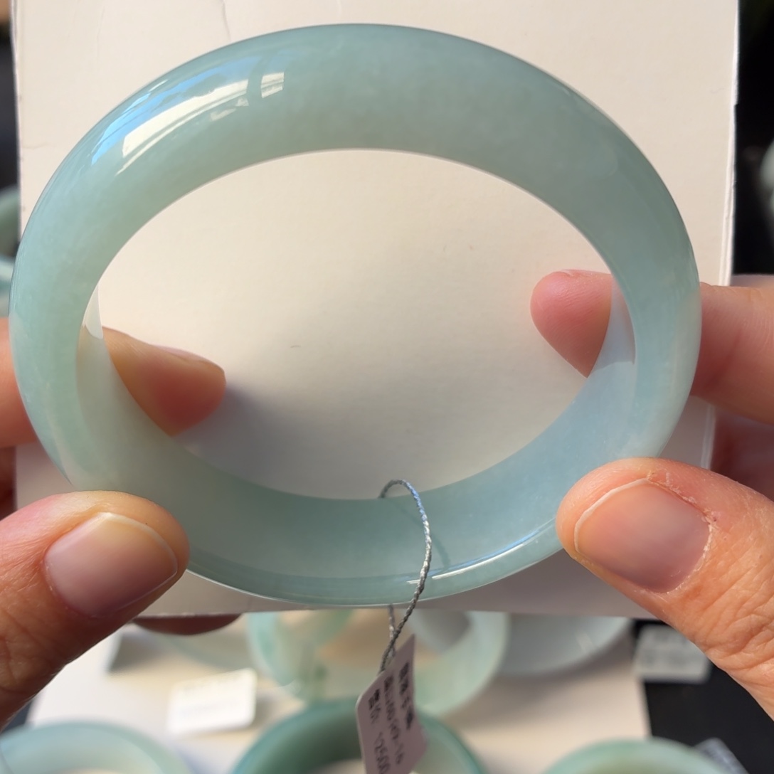 翡翠未镶嵌手镯天然