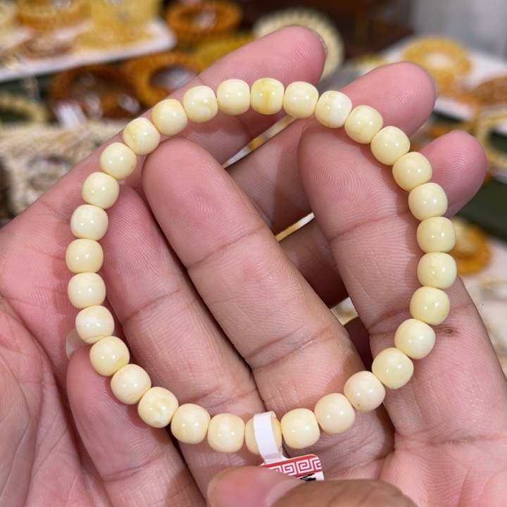 琥珀未镶嵌手链微瑕6.5x6.0