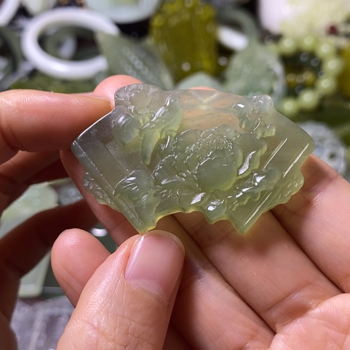 岫玉岫玉挂件未镶嵌