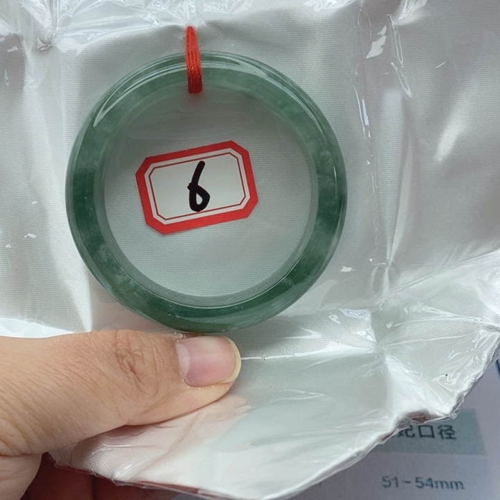 翡翠未镶嵌手镯翡翠