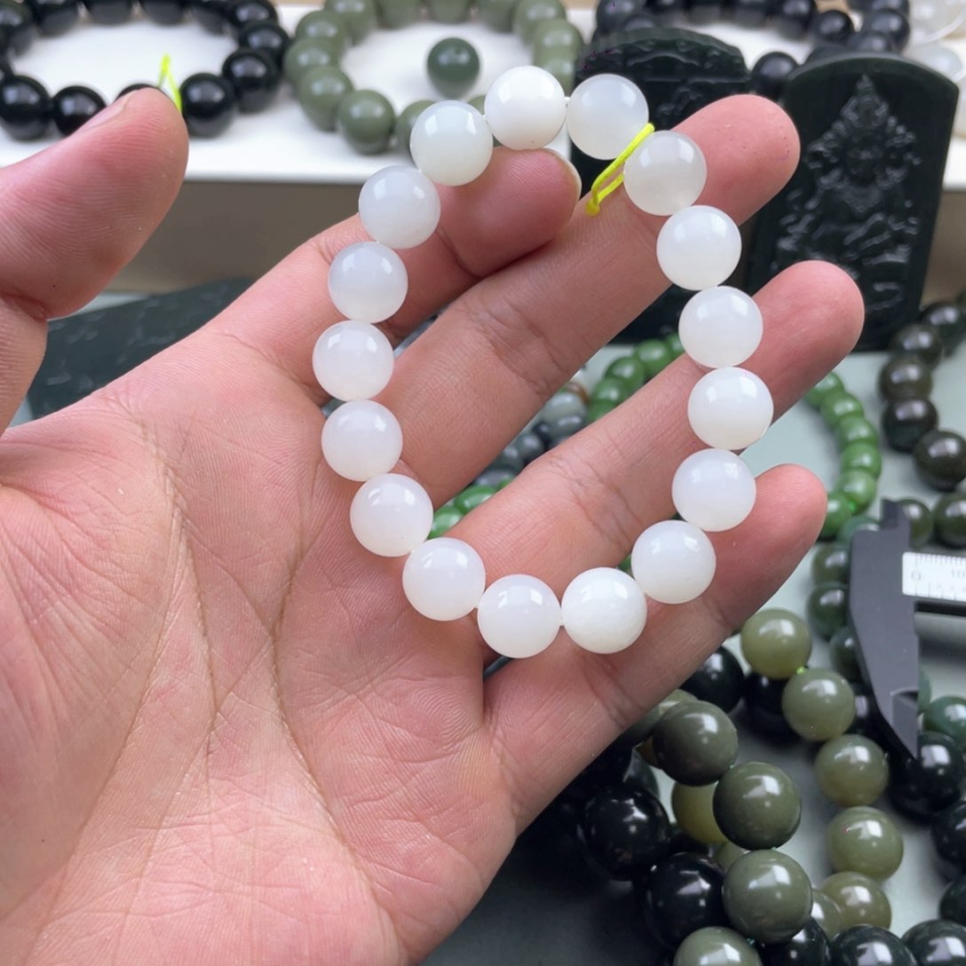 和田玉手串未镶嵌