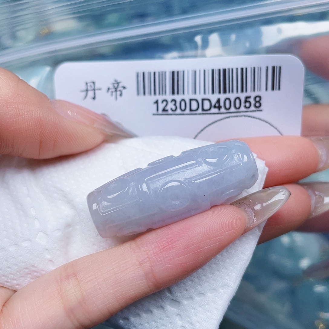 吊坠(不含链)未镶嵌翡翠微*