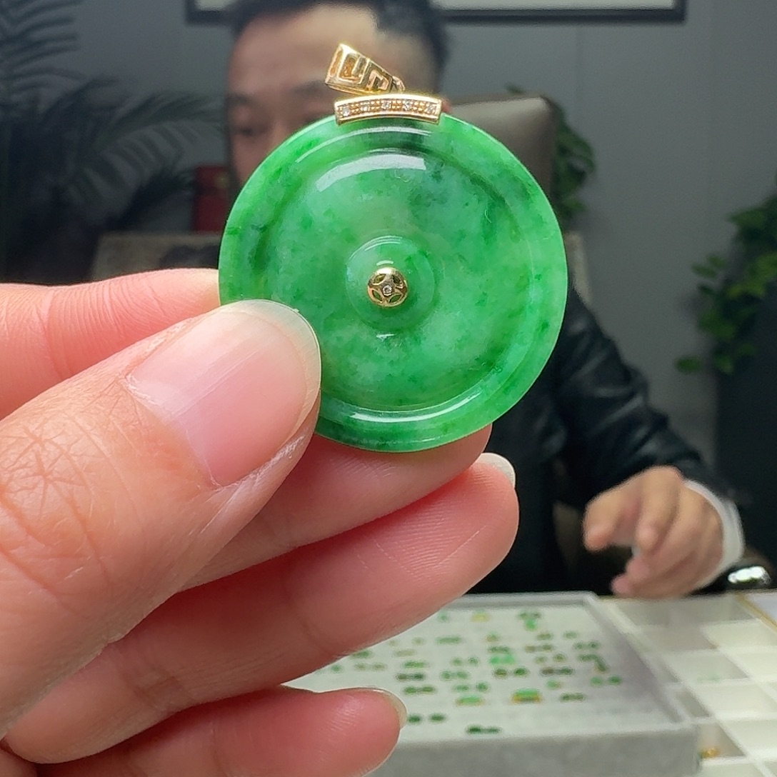 翡翠18K金镶嵌吊坠(不含链)天然