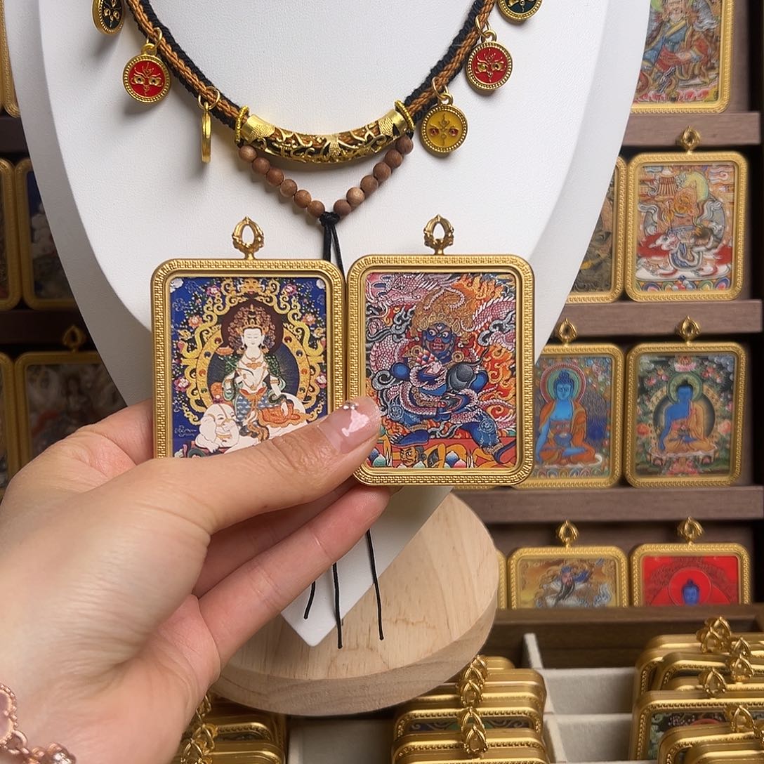 丫****吊坠双面定制普贤黑c