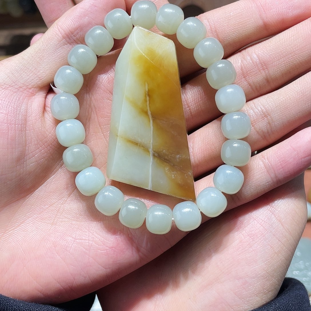 听***雪和田玉未镶嵌手链