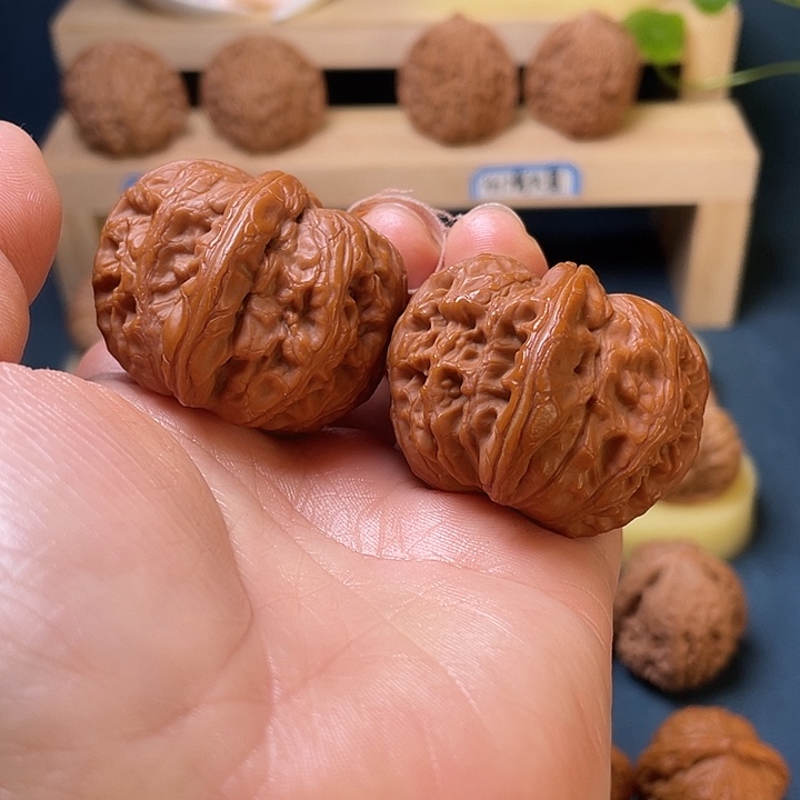 文玩核桃吊坠元宝42